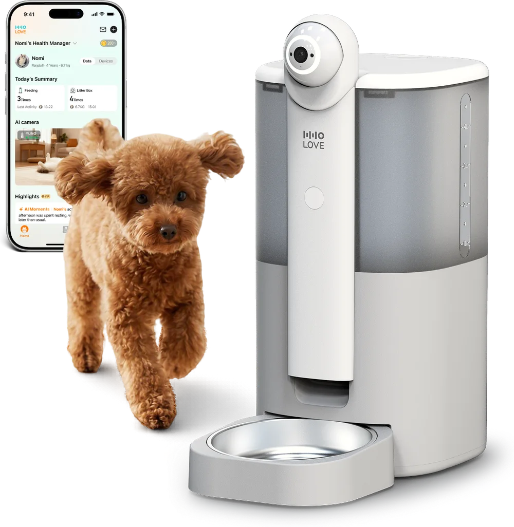 YUNO AI camera pet feeder with pan-tilt camera and app